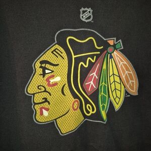 NHL Reebok Brand Chicago Blackhawks Toews #19 W/ Team Logo Mens TSHIRT Sz L